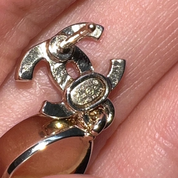 Chanel earrings - Picture 2 of 3